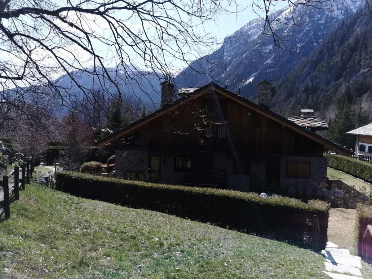 Chalet Monte Bianco クールマイユール エクステリア 写真